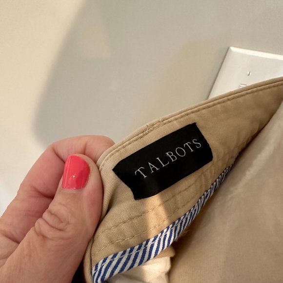 Talbots Relaxed Chino Short - 7" inseam - Size 14 - Khaki colored - Picture 5 of 5